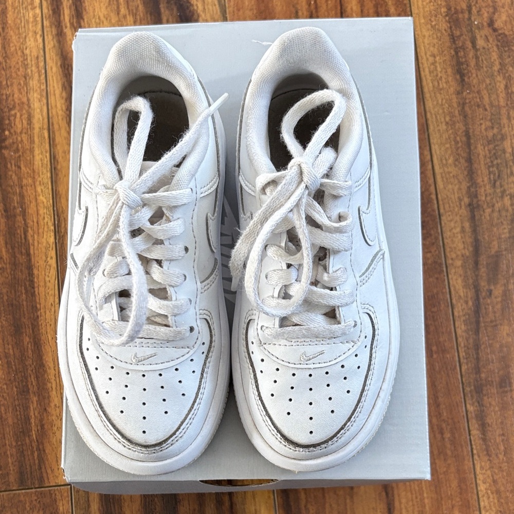 FORCE 1 LOW LACE